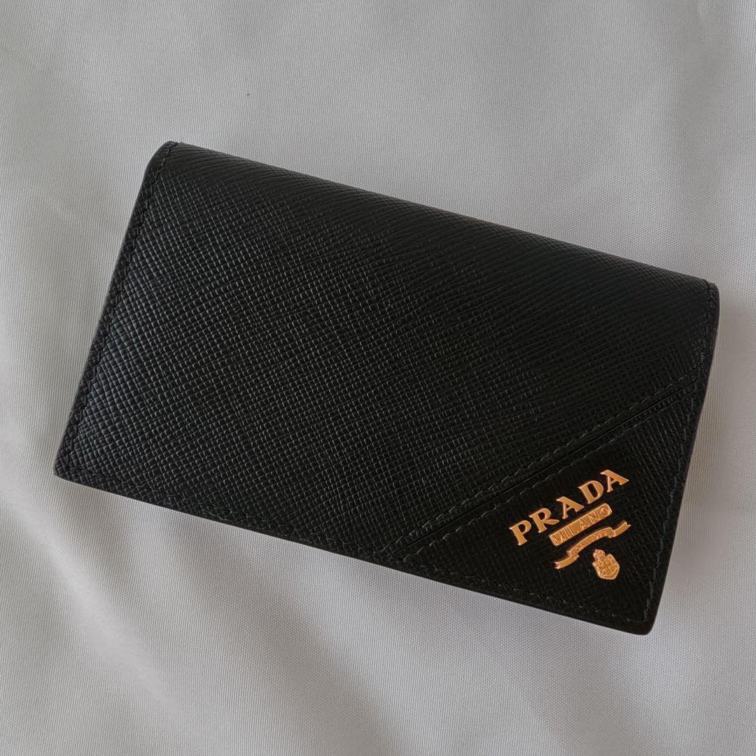 未使用級　PRADA　サフィアーノ　三角ロゴ　名刺入れ　カードケース
