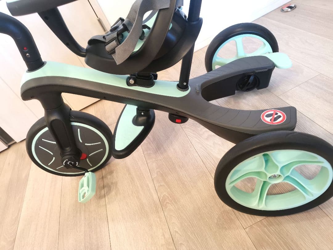 美品② 限定色 GLOBBER グロッバー エクスプローラー トライク 4in1