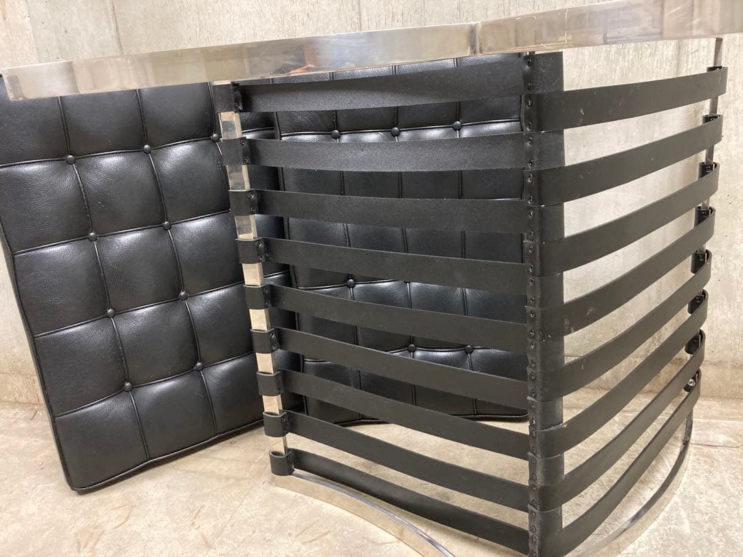 定価140万! 名作 良品 正規Knoll 黒 バルセロナ チェア②オットマン