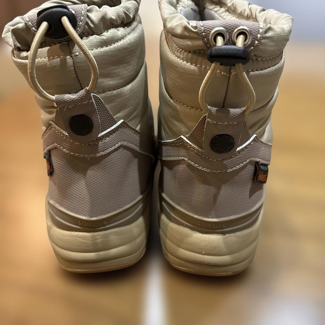 (アイ)SUICOKE ベージュ キルティングショートブーツ