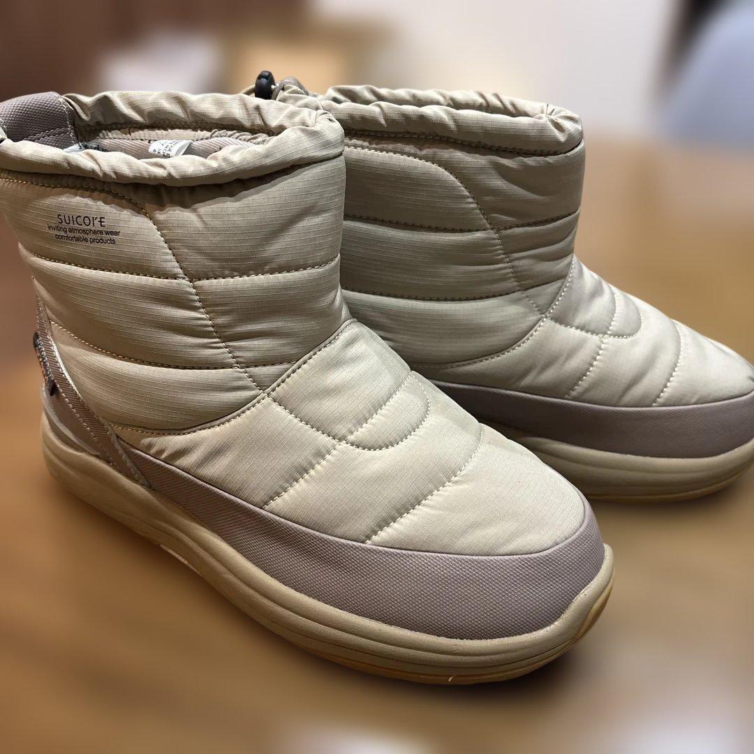 (アイ)SUICOKE ベージュ キルティングショートブーツ