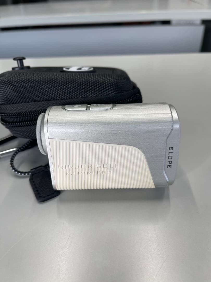 ニンジャーゴルフNJ MINI PRO OLED ゴルフレーザー距離計 競技対応