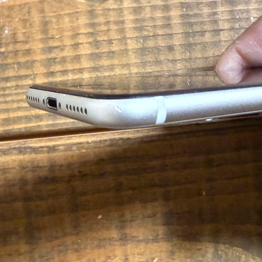 iPhoneSE3 バッテリー75% SIMフリー 64GB スターライト