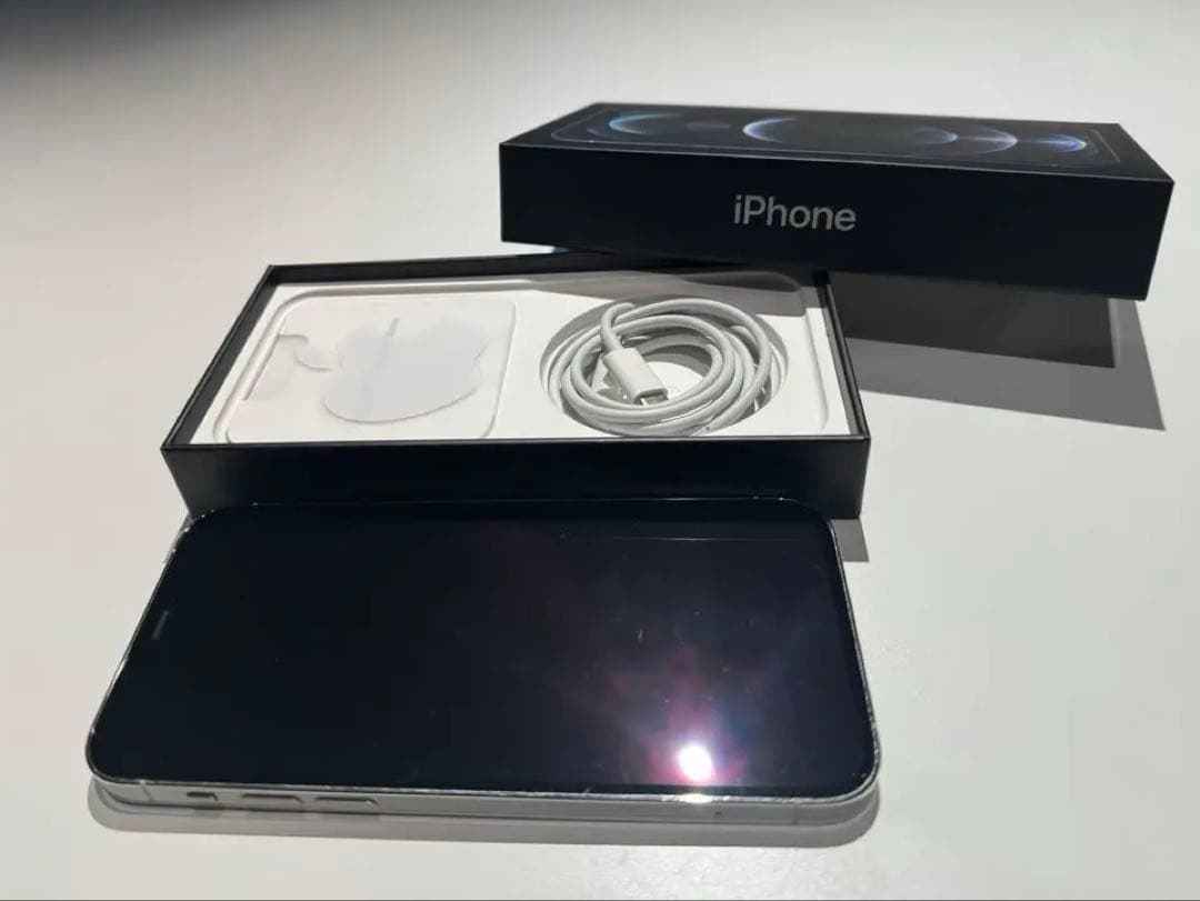 ［美品］Apple iPhone 12 Pro シルバー 128GB