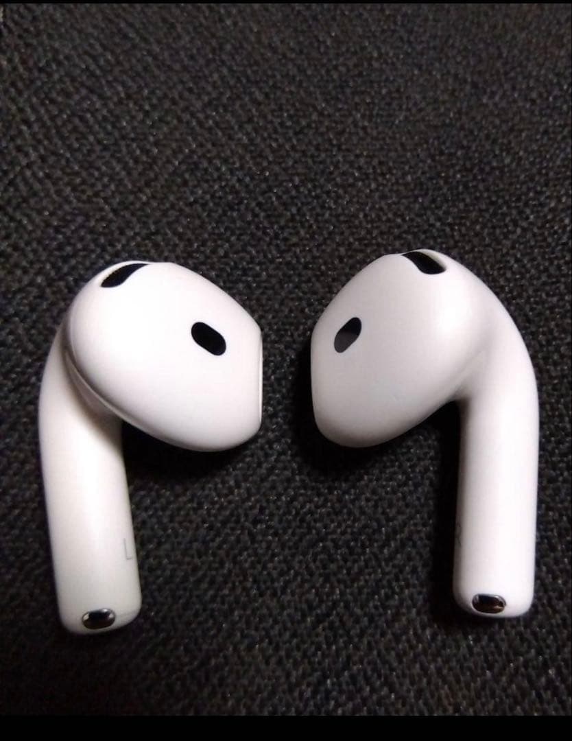 AirPods4 本体 ホワイト 充電ケース付き
