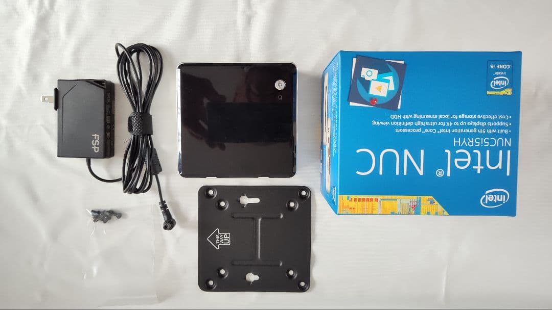 ミニPC NUC5i5RYH