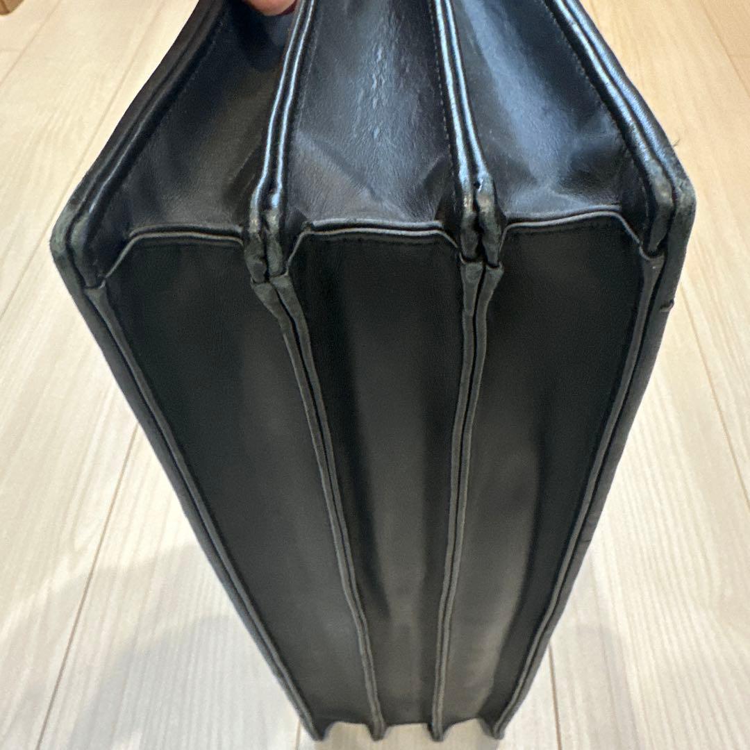 ボッテガヴェネタ イントレチャート ビジネスバッグ　ブラック【週末まで】