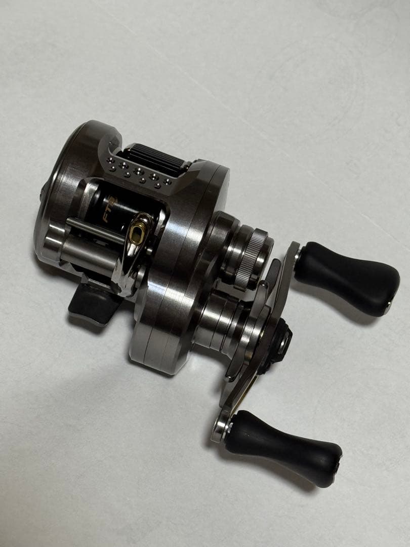 リール SHIMANO CALCUTTA CONQUEST BFS XG
