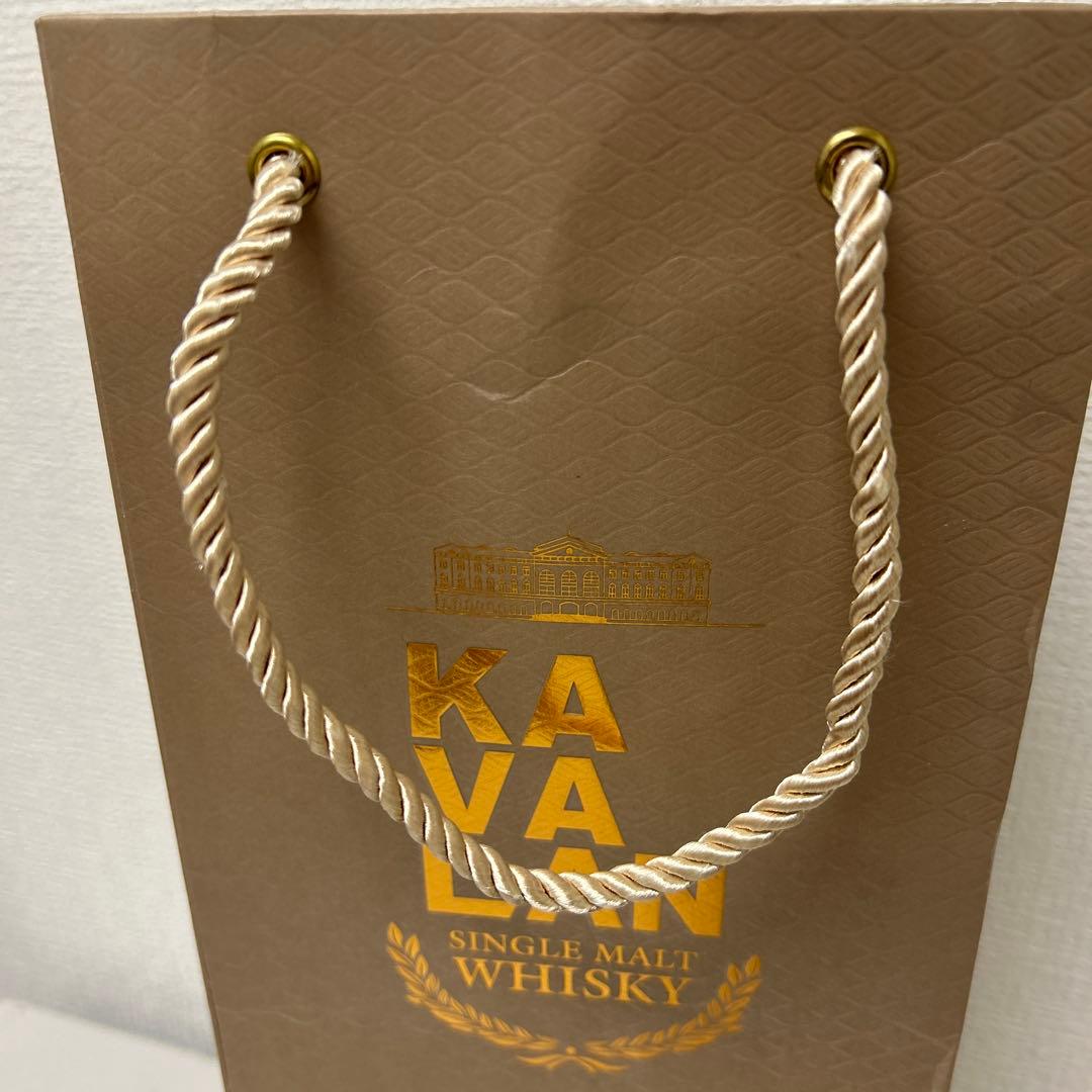 観賞用　KAVALAN SOLIST シングルモルトウイスキー 1000ml