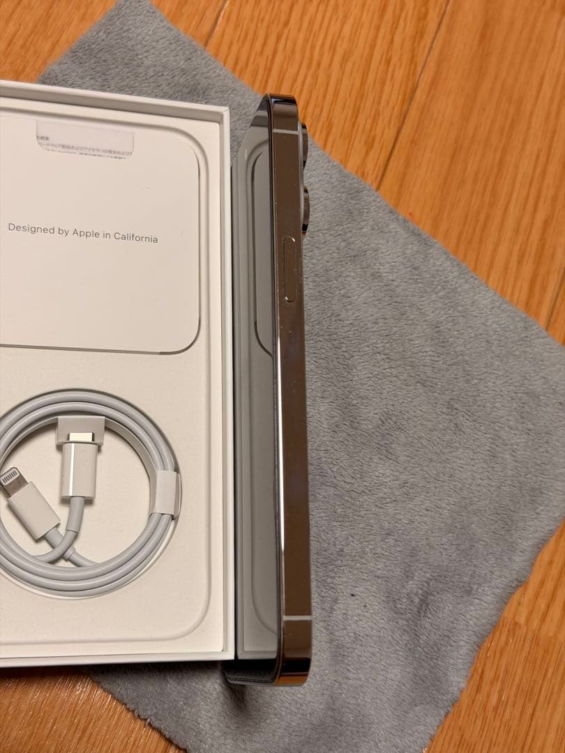 iPhone14pro max 512GBシルバー　SIMフリー