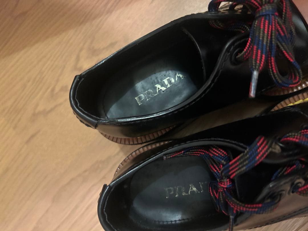 PRADA ブーツ　革靴　厚底　ブラック　黒×えんじ　金具　35 ハーフ　ワーク