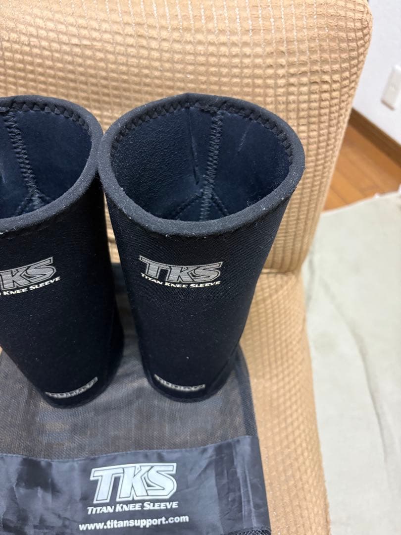 TKS Titan Knee Sleeve 膝サポーター　Sサイズ