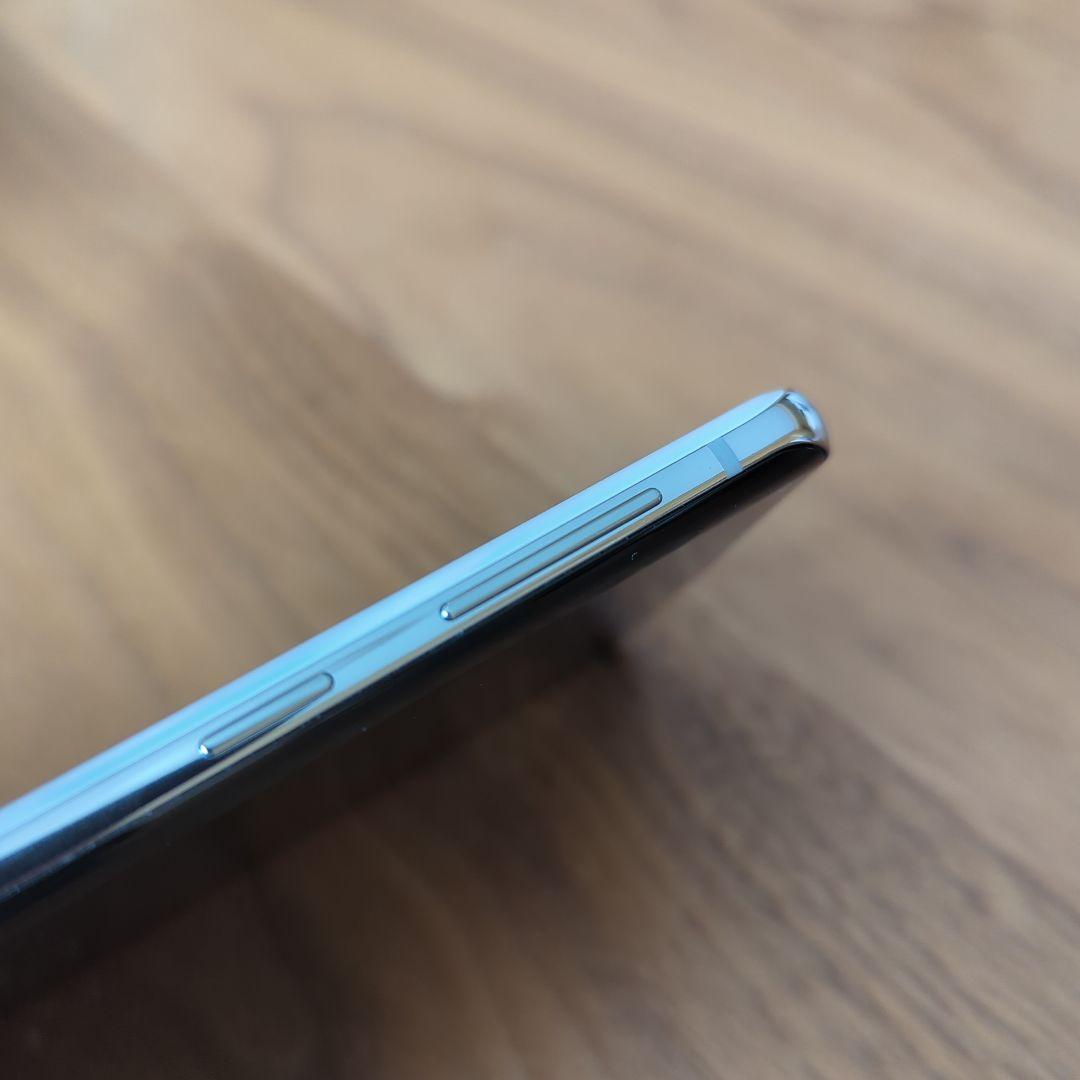 GalaxyS10・SIMフリー　spigenカバー　フィルム　セット