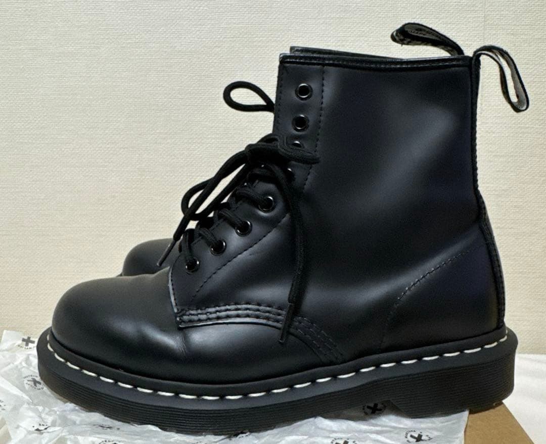 ドクターマーチン 1460 8ホールブーツ　ホワイトステッチ　Dr.マーチン