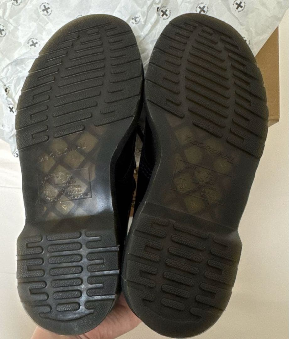 ドクターマーチン 1460 8ホールブーツ　ホワイトステッチ　Dr.マーチン