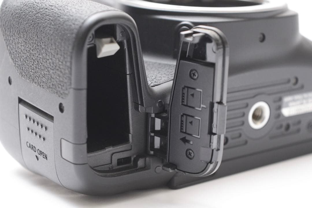 Wi-Fi対応/保証/canon kiss x10i標準＆望遠ダブルレンズセット