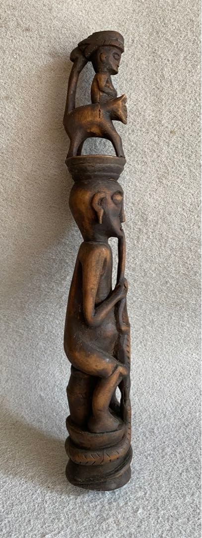 【インドネシア・スマトラ】木彫り／プリミティブアート　置物