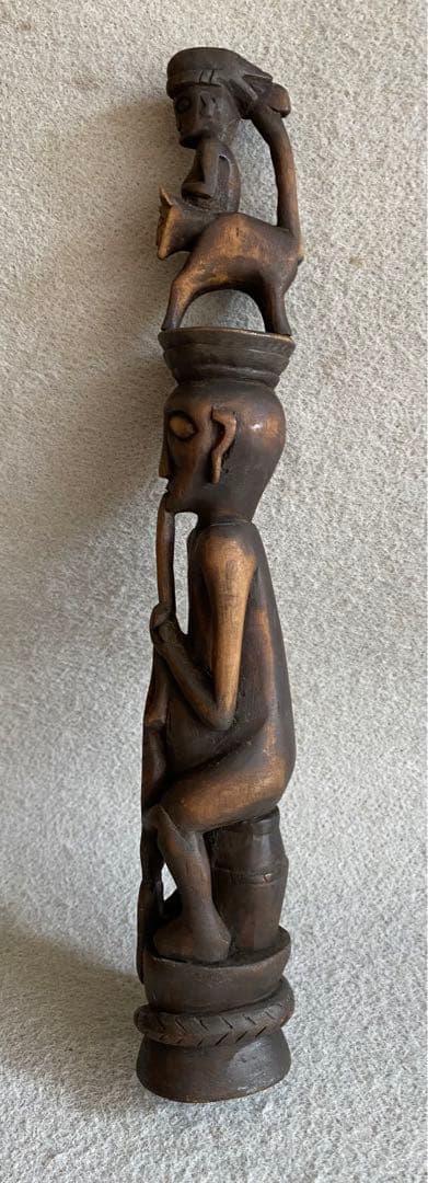 【インドネシア・スマトラ】木彫り／プリミティブアート　置物