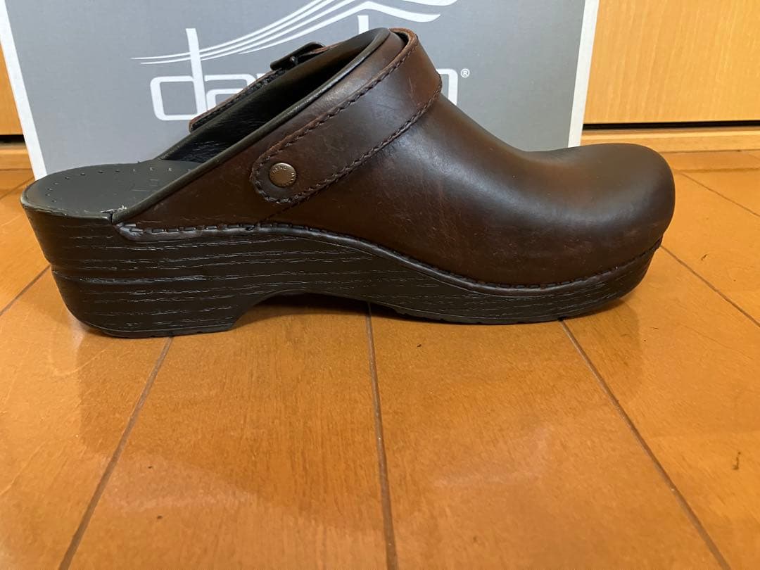 ダンスコ Dansko イングリッド　Antigue Brown 38