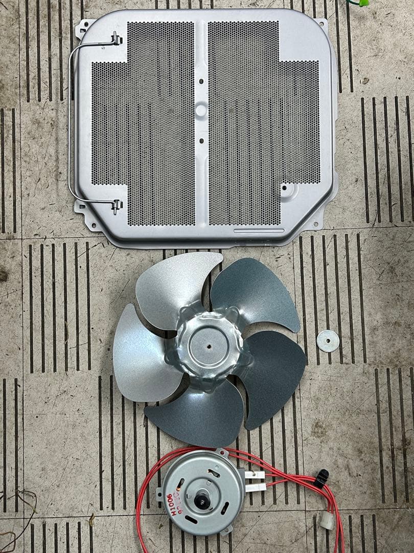 ダイニチ　ブルーヒーター　FW-66L2 19年製ゴールド　分解清掃済　完動品