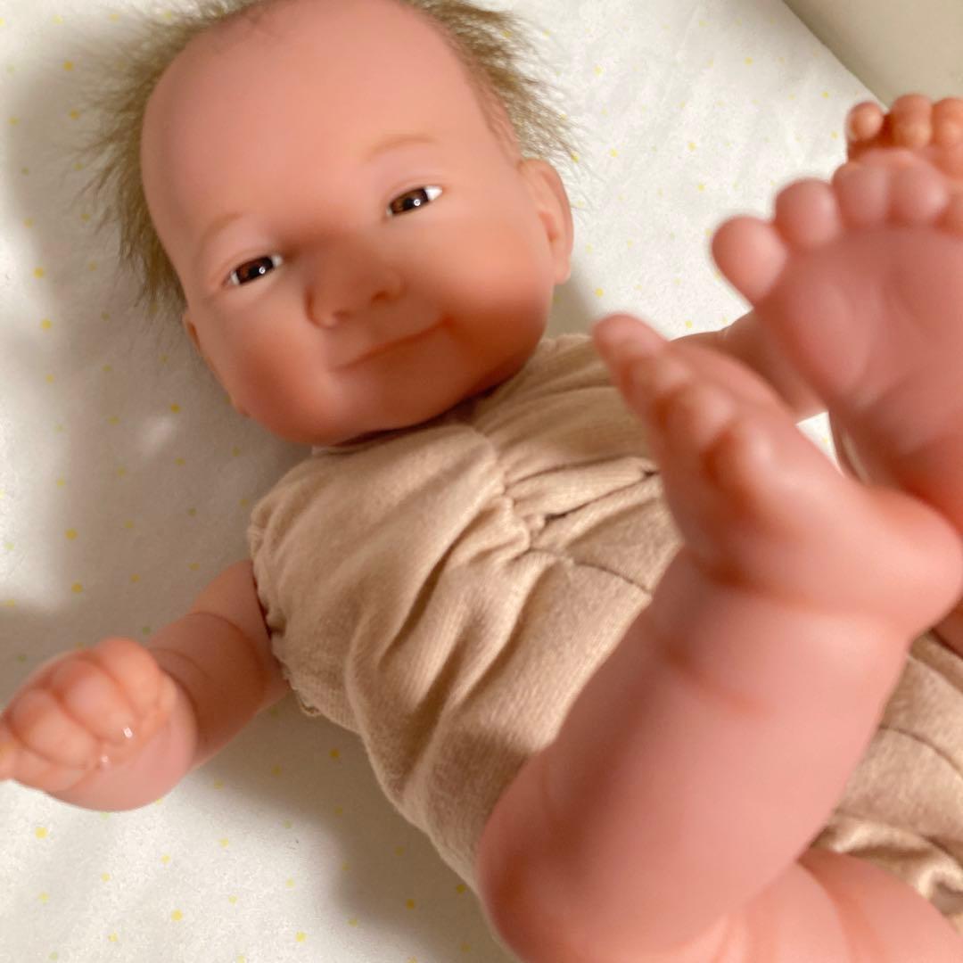 赤ちゃん　お人形　笑顔　リボーンドール　低体重児　小さめ　reborn doll