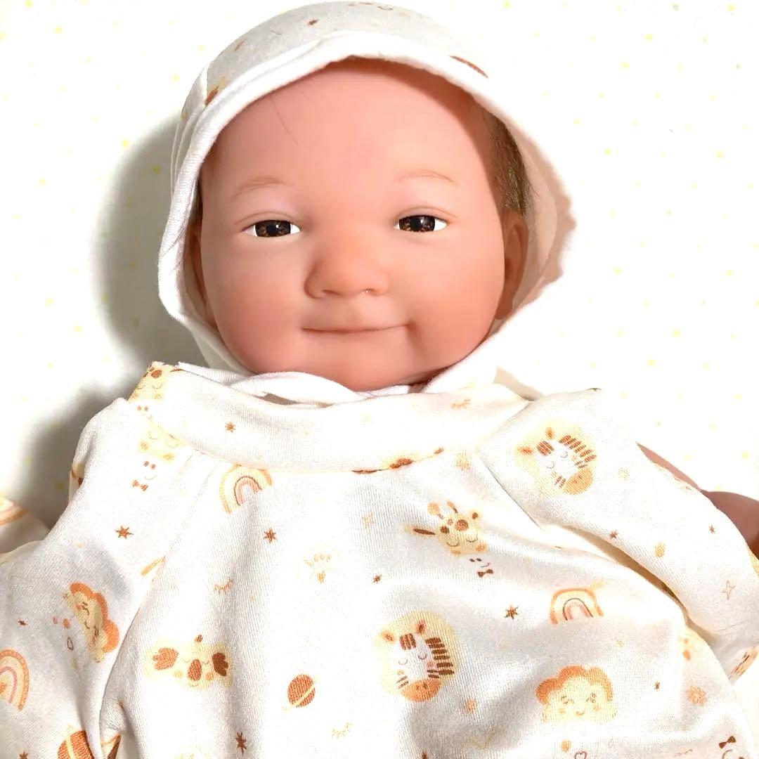 赤ちゃん　お人形　笑顔　リボーンドール　低体重児　小さめ　reborn doll