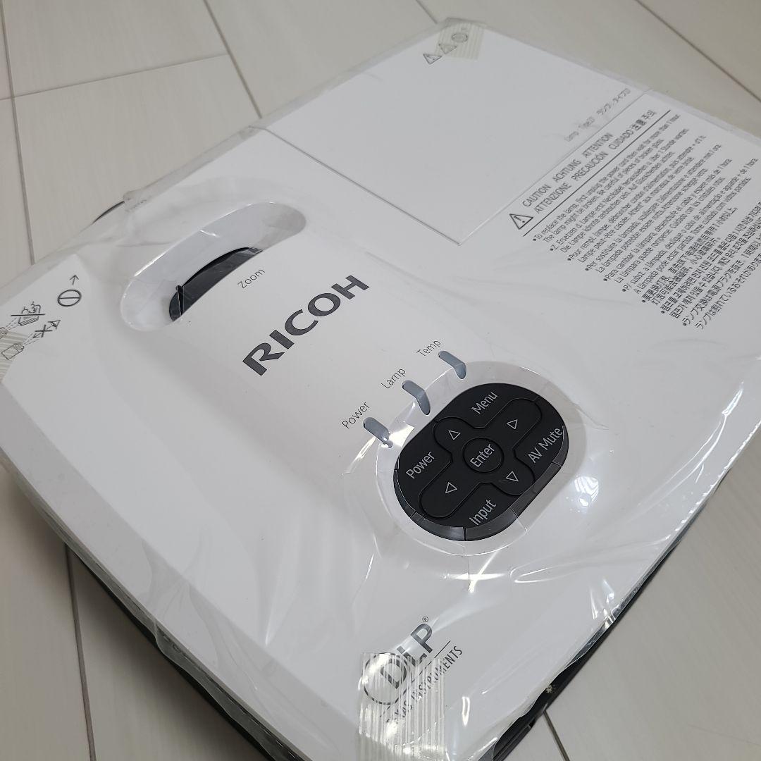 美品！ ほぼ未使用！RICOH PJ S2440 リコー プロジェクター 本体