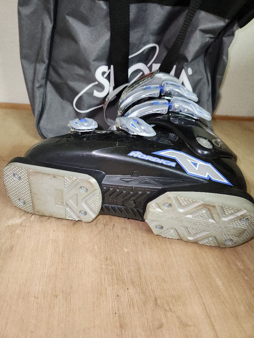 Nordica Extra Warmth スキーブーツ em6 23.5cm程度