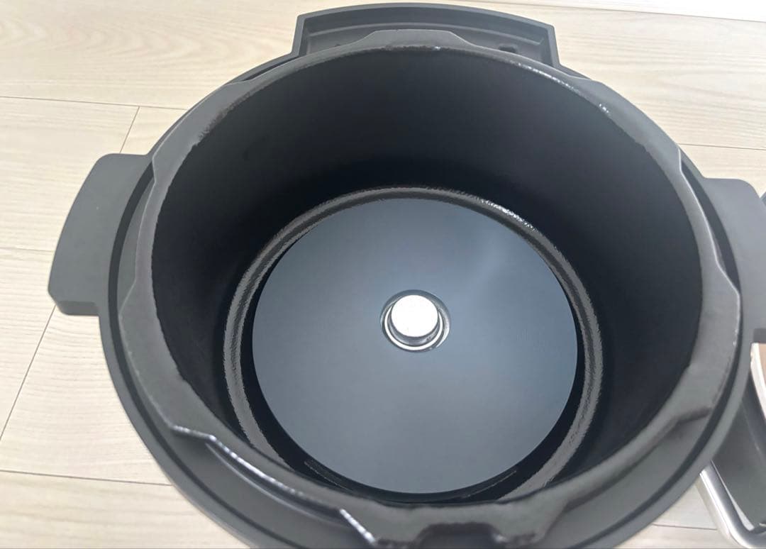 新品未使用品★ アイリスオーヤマ　電気圧力鍋 4L PMPC-MA4 ブラック