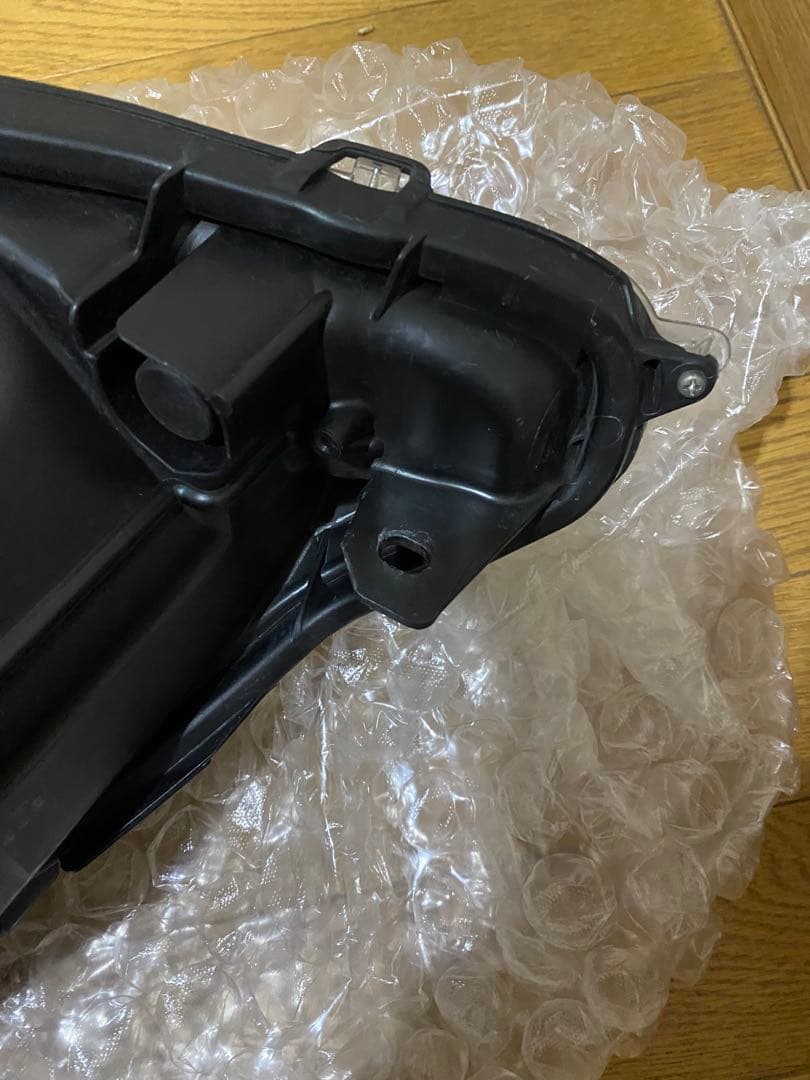 NHP10 アクア 前期 ハロゲン ヘッドライト 左側