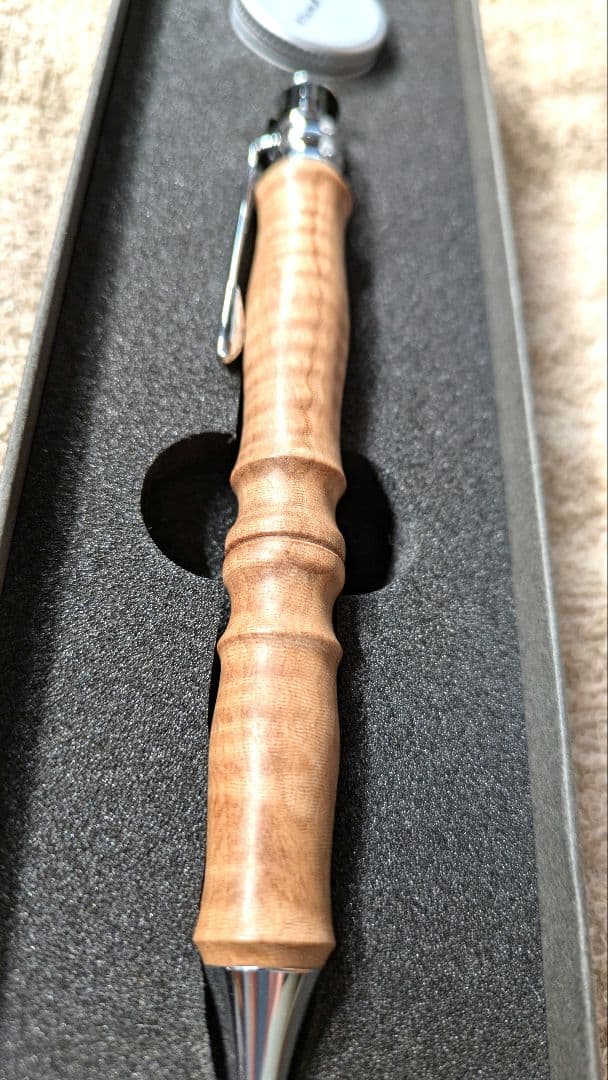 Flamberg　栃　縮み杢　木軸サンピューラ　ボールペン　専用箱付き