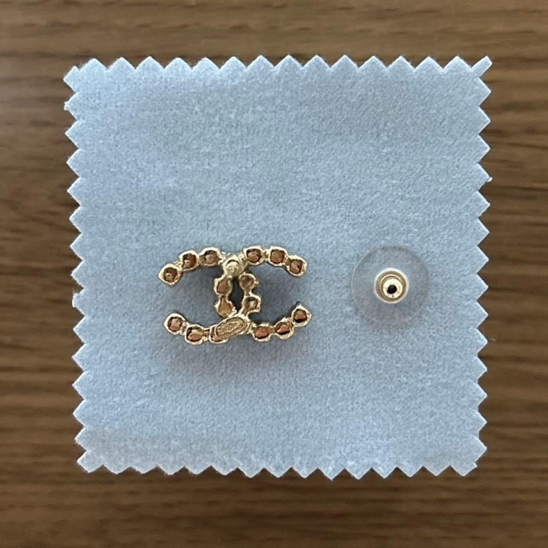 Myday公式アカウント01さま専用CHANEL ラインストーンピアス片耳