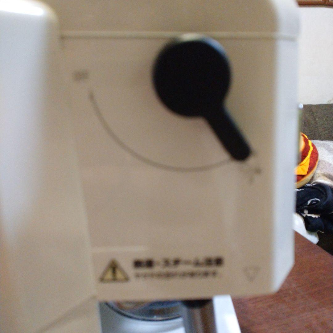 マ*ュ様 DeLonghi コンピコーヒーメーカー BC041J-W