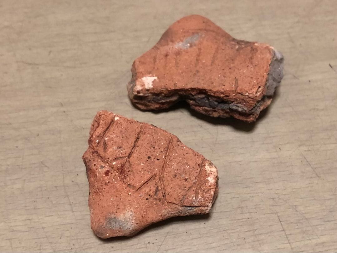 「板状土偶の破片」です。