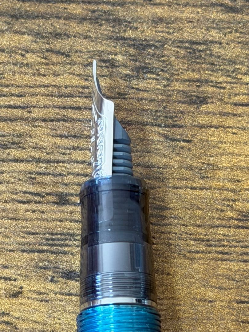 試筆のみ　ターコイズグリーン　透明軸　14金　パイロット　万年筆　細字