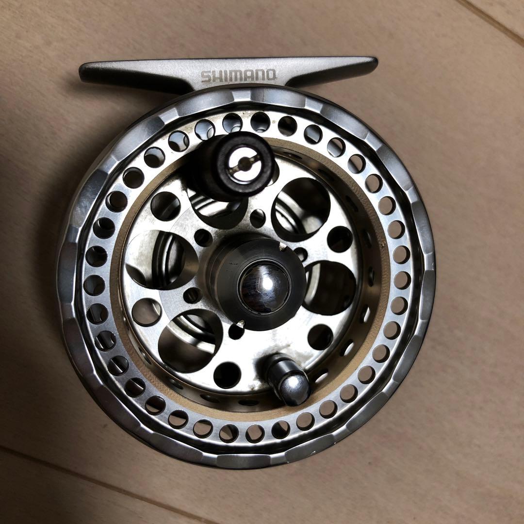 美品　シマノ 鱗夕彩エスプラティ スペシャル 67