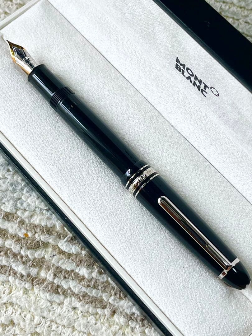 モンブラン マイスターシュテュック　P146 万年筆　Fニブ　プラチナ