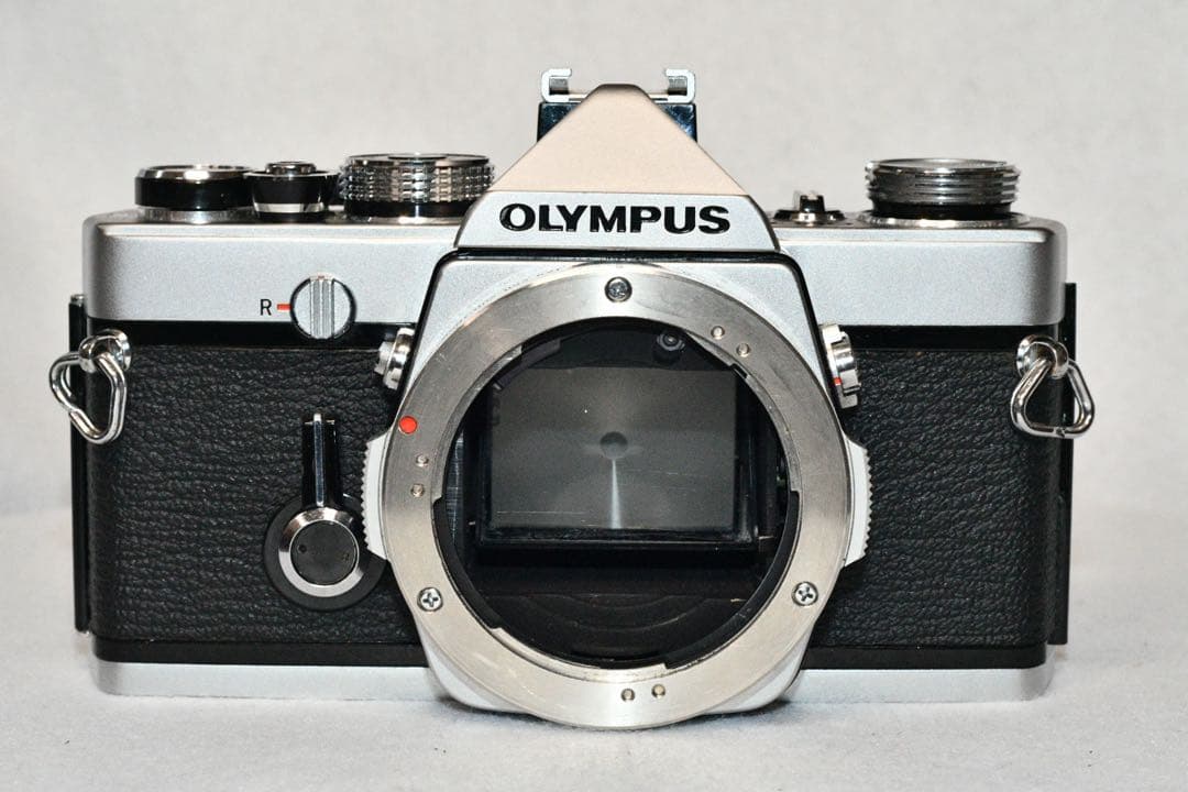 お値引き中《動作品》OLYMPUS OM-1+標準レンズ a0422