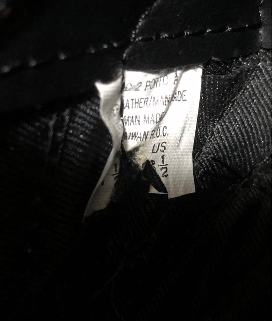 アンブロ D・I・A・M・I・C　トレーニングシューズ 未使用タグ付き 訳あり