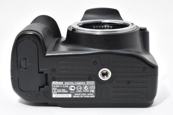 ニコン Nikon D3200 ボディ一眼レフカメラ #3403