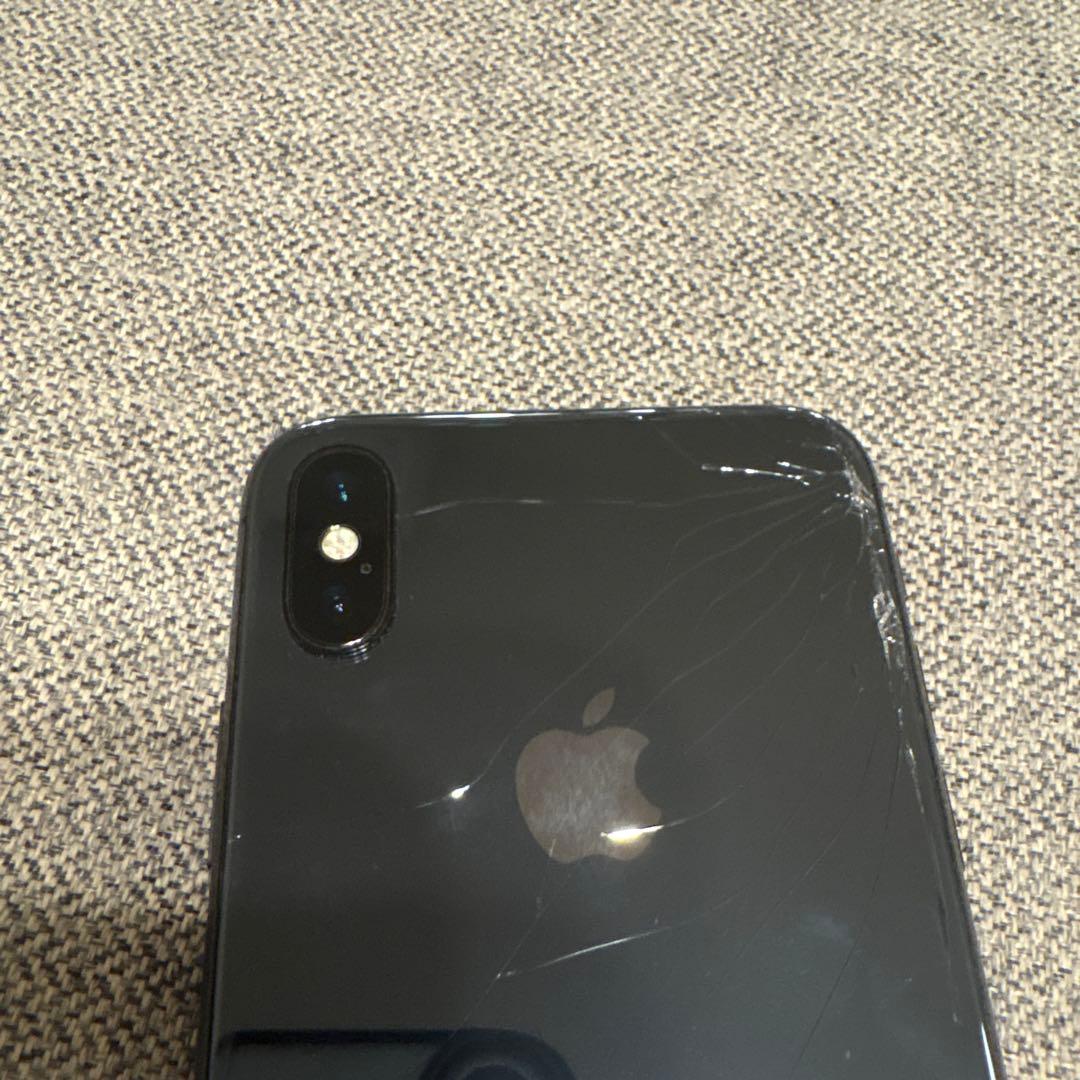 iPhone X ブラック 背面ひびあり
