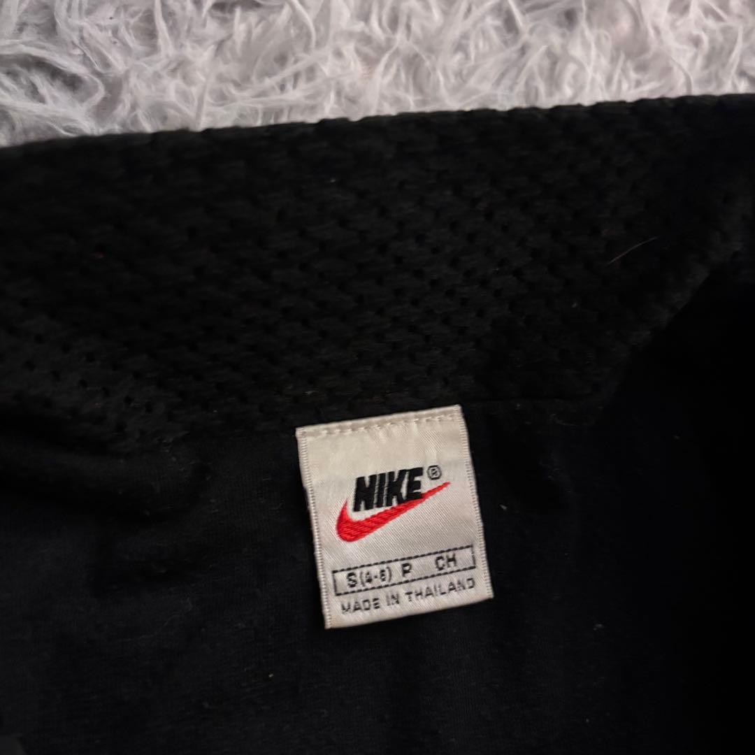 n*i様 90s NIKE イエロー　ナイロンジャケット　oldnike 短丈