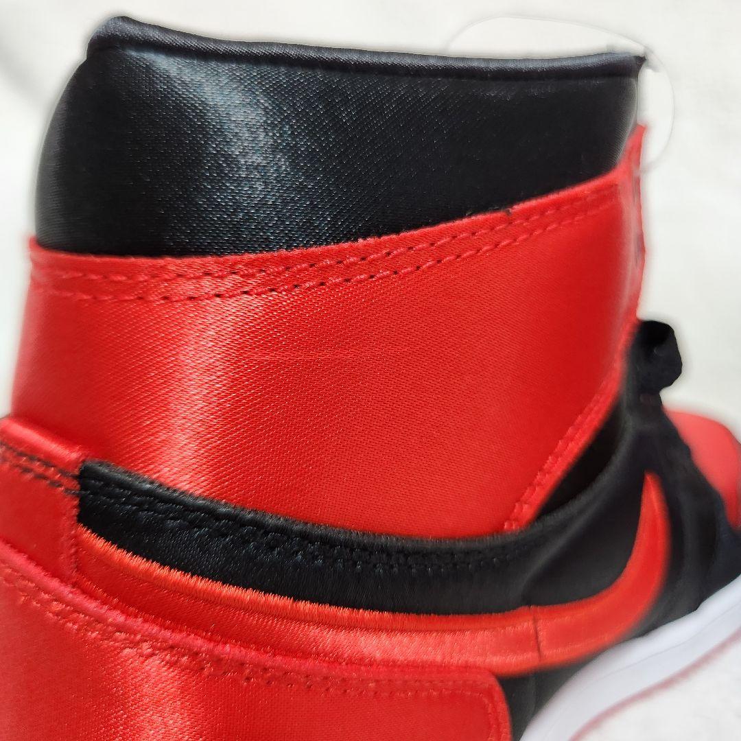 NIKE エアジョーダン 1 レトロ ハイ OG SATIN BRED