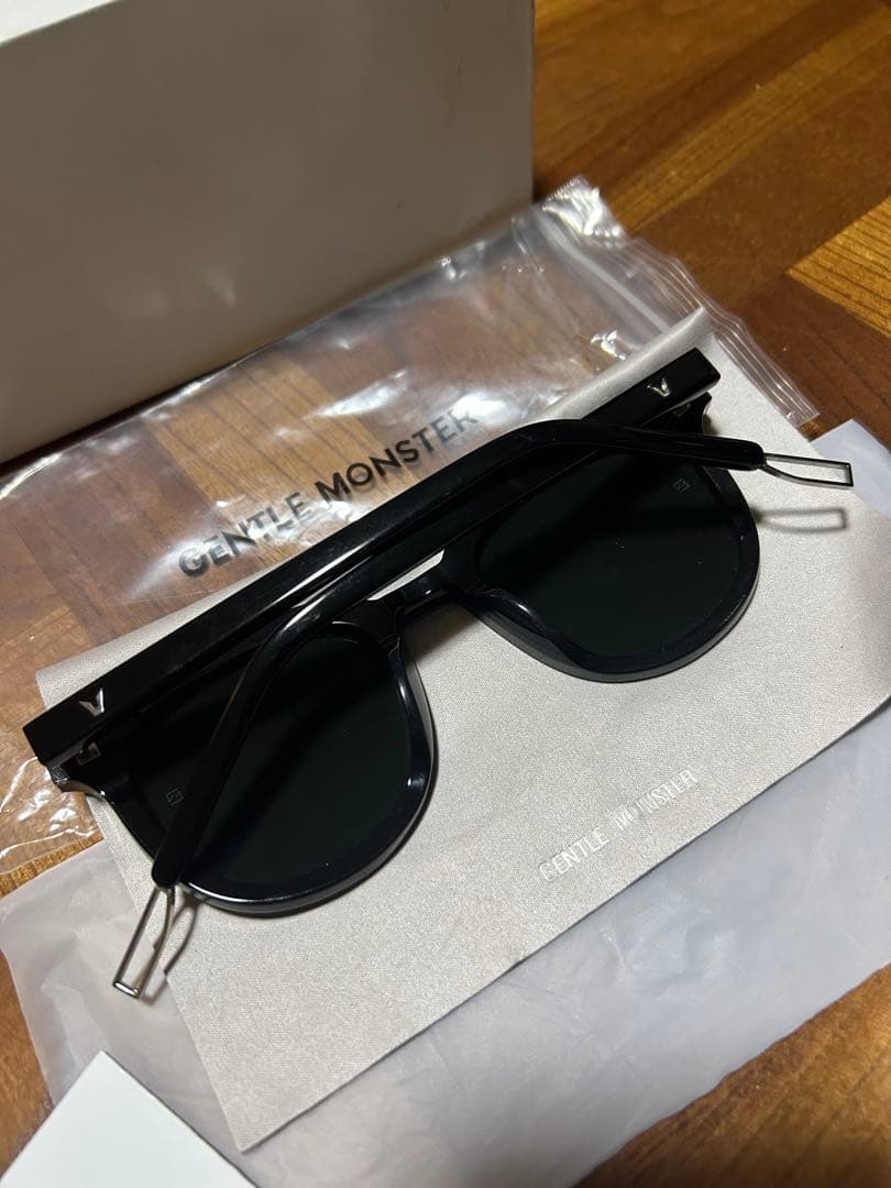 GENTLE MONSTER サングラス Ma Mars 01
