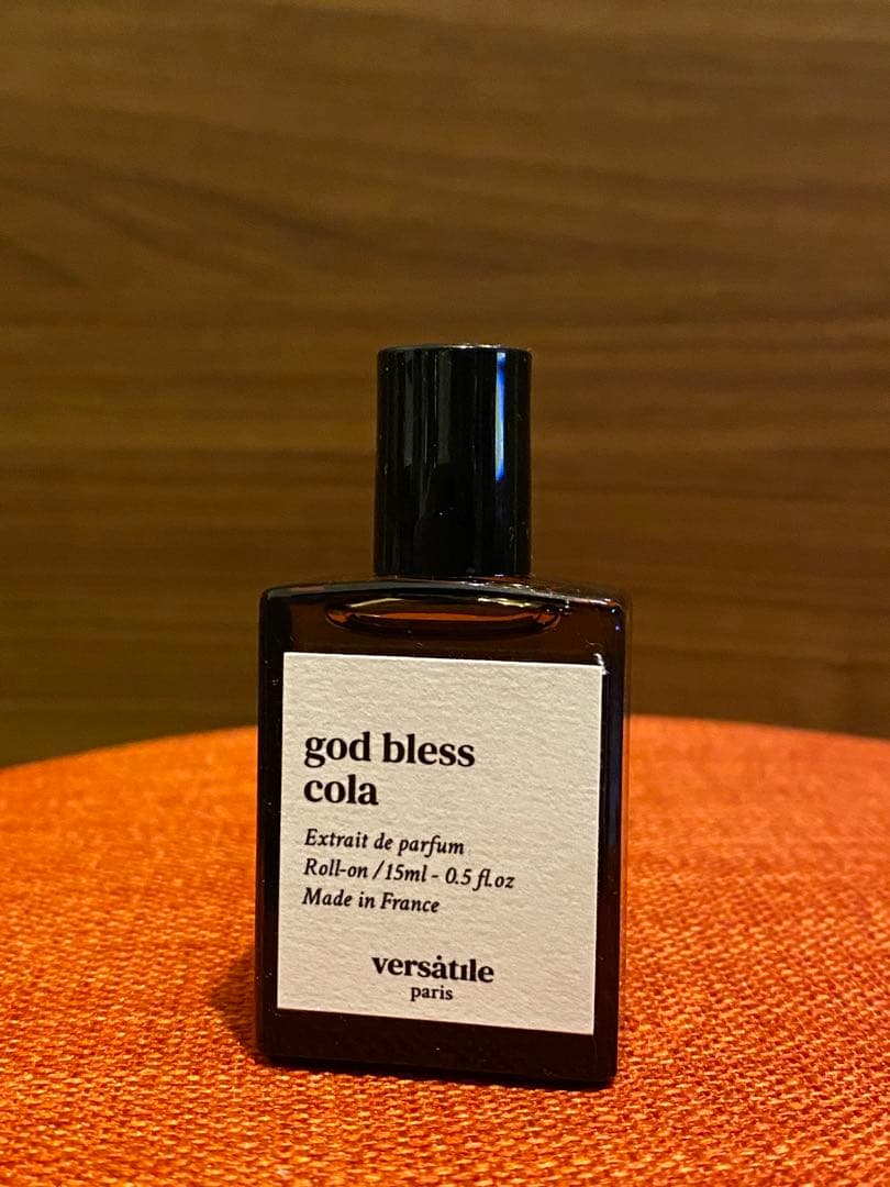 ヴェルサティルパリ 香水