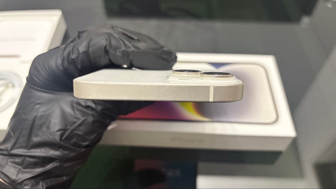 iPhone 14 plus 128GB スターライト　SIMフリー