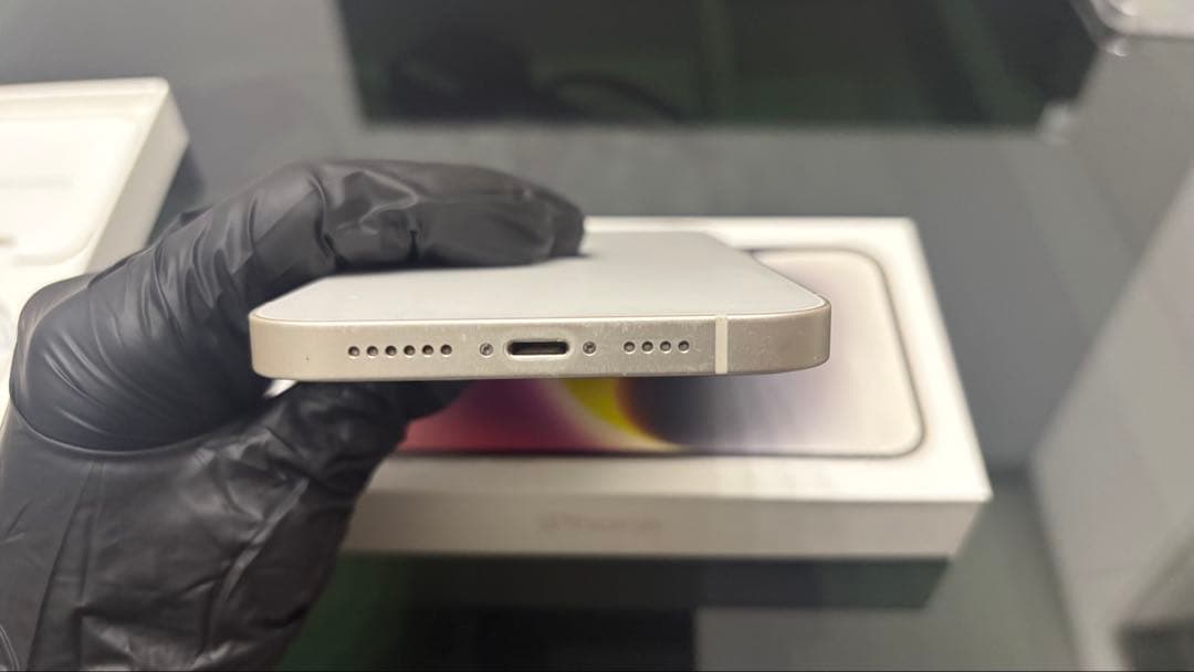 iPhone 14 plus 128GB スターライト　SIMフリー