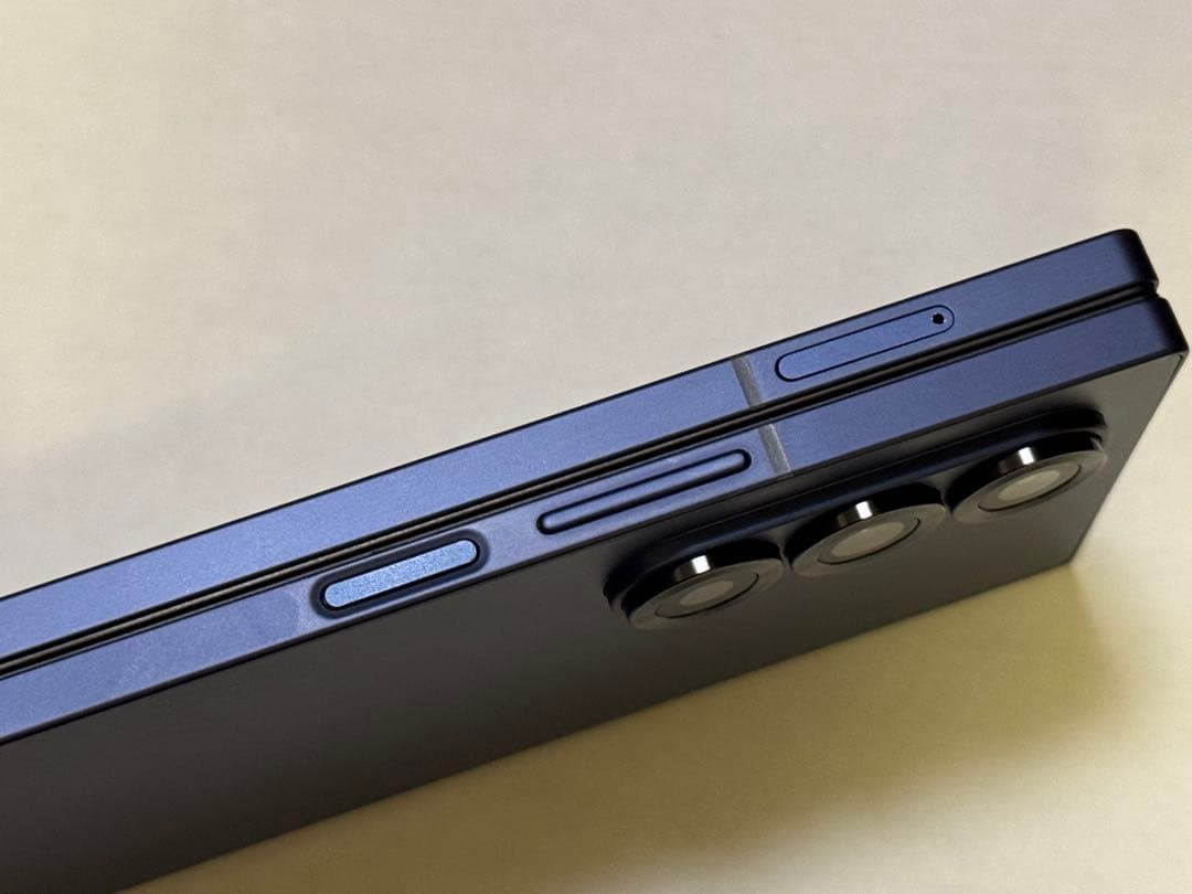 【超美品】Samsung Galaxy ZFold6 512GB ネイビー