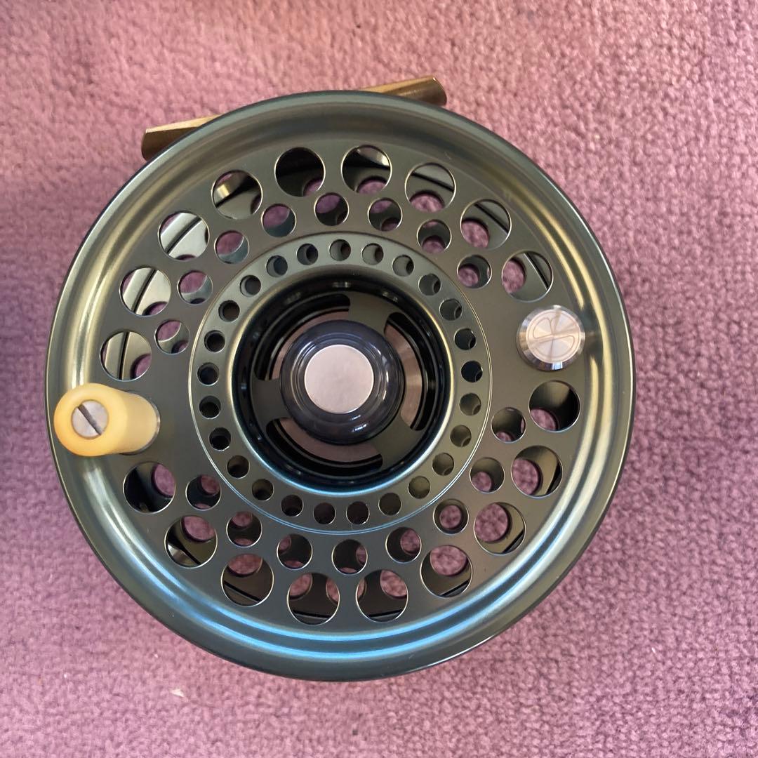 完全未使用品　TIEMCO ORACLE VII フライリール　＃7〜8