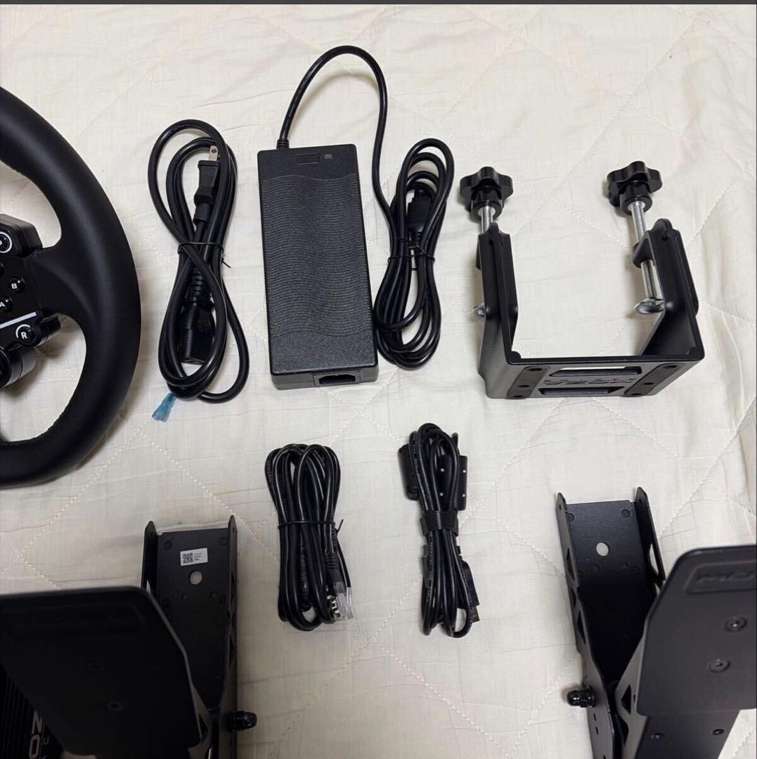 MOZA Racing R5 ブレーキパフォーマンスキット　付属